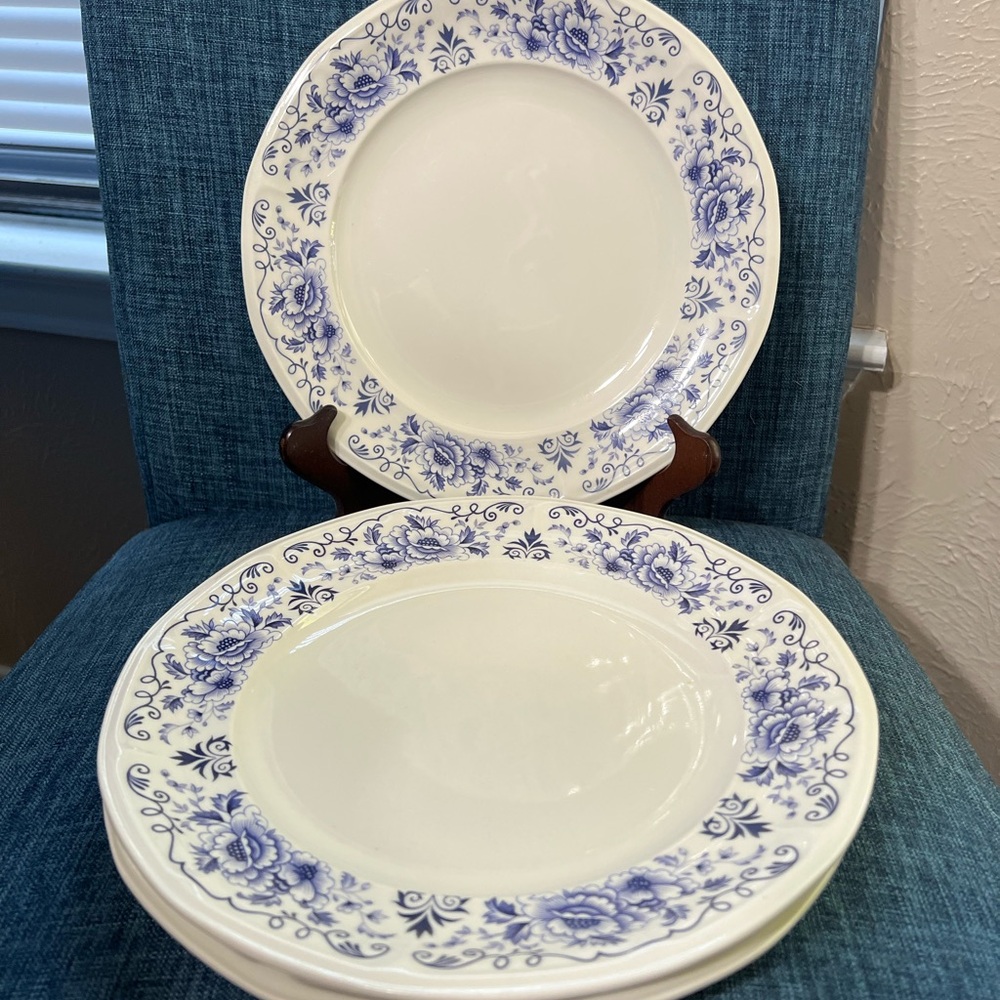 Set of 3 Blue and White Dinner Plates from Clinton Inn by Iroquois
